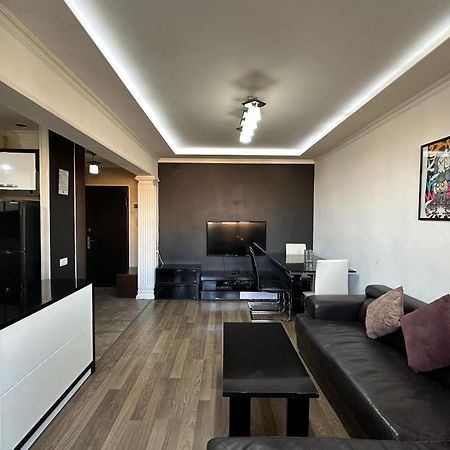 Yeznik Koghbatsi - Amiryan Crossroads 1 Bedroom Comfy Apartment With Balcony Ko100 예레반 외부 사진