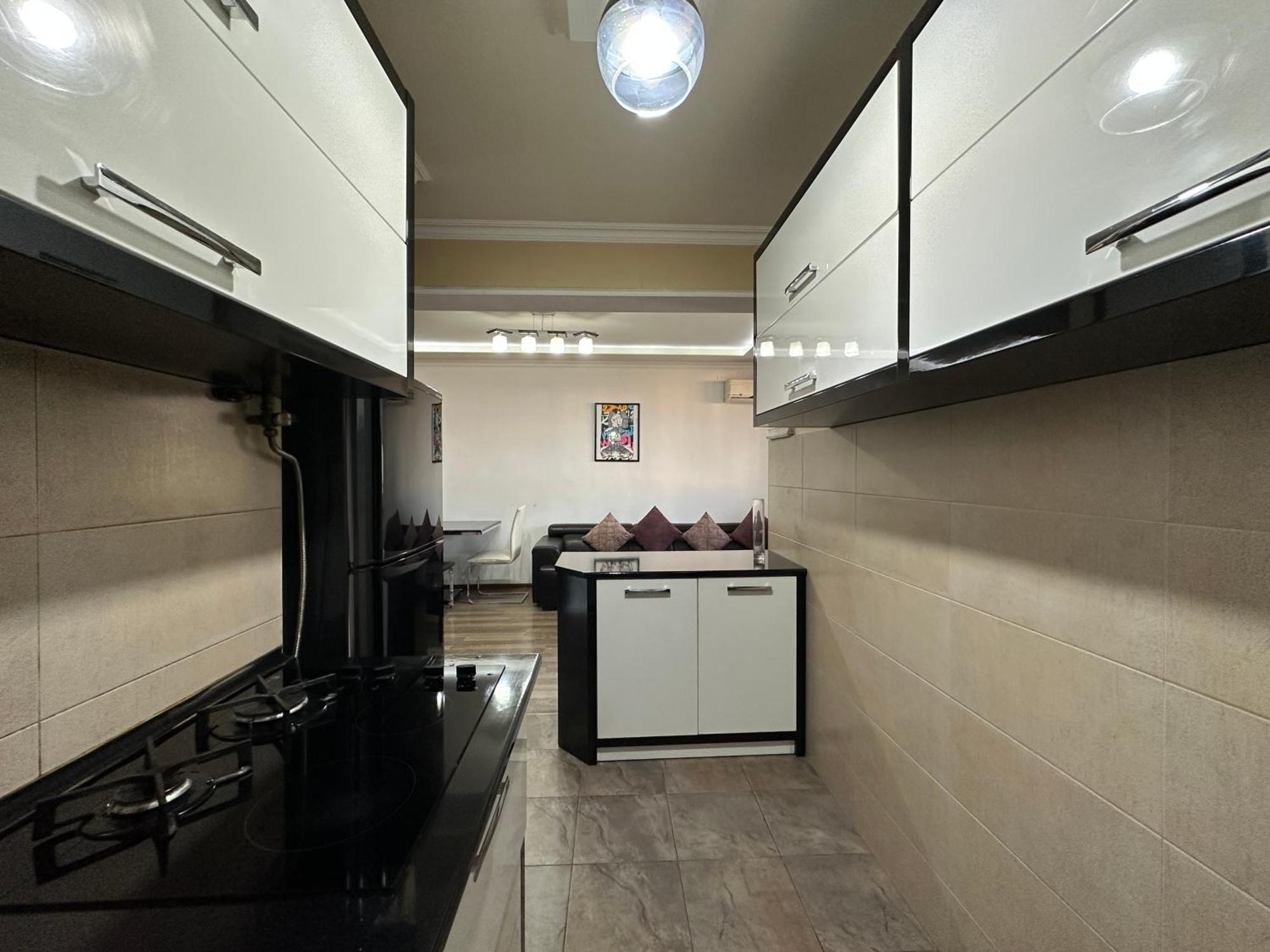 Yeznik Koghbatsi - Amiryan Crossroads 1 Bedroom Comfy Apartment With Balcony Ko100 예레반 외부 사진